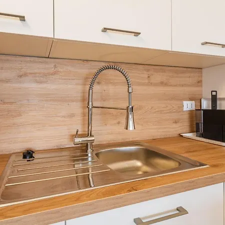 For 4 View, Terrace, Wifi And Freeparking Appartement *
